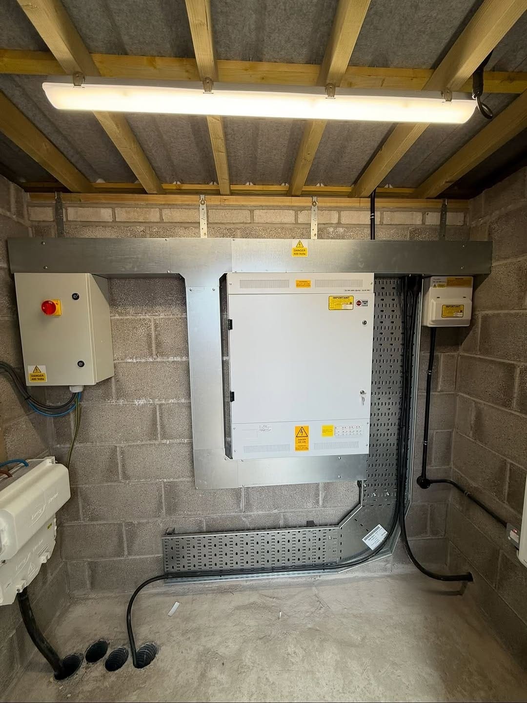 Cabling and containment installed by Renovolt